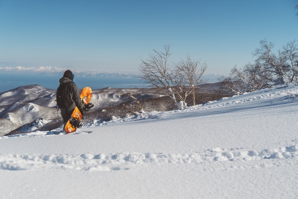 初雪谷滑雪度假村